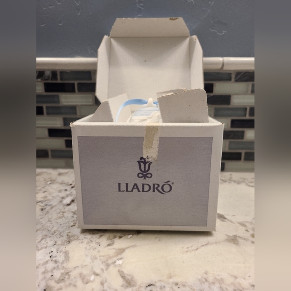 Lladro 1990 Porcelain Annual Christmas Bell Ornament - Picture 7 of 7